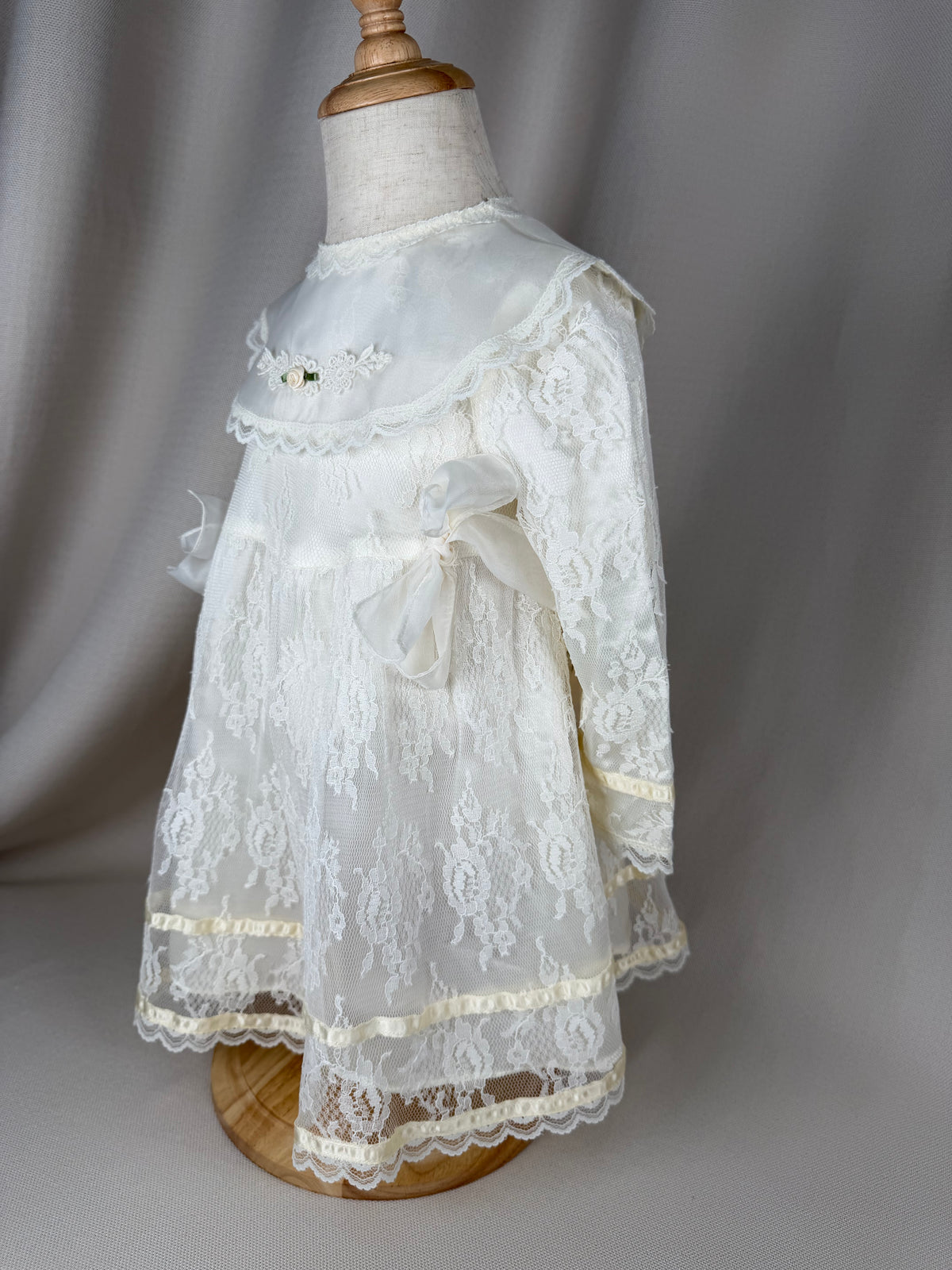 Ivory Rose Garden Lace Dress by Gunne Sax | Dollyque