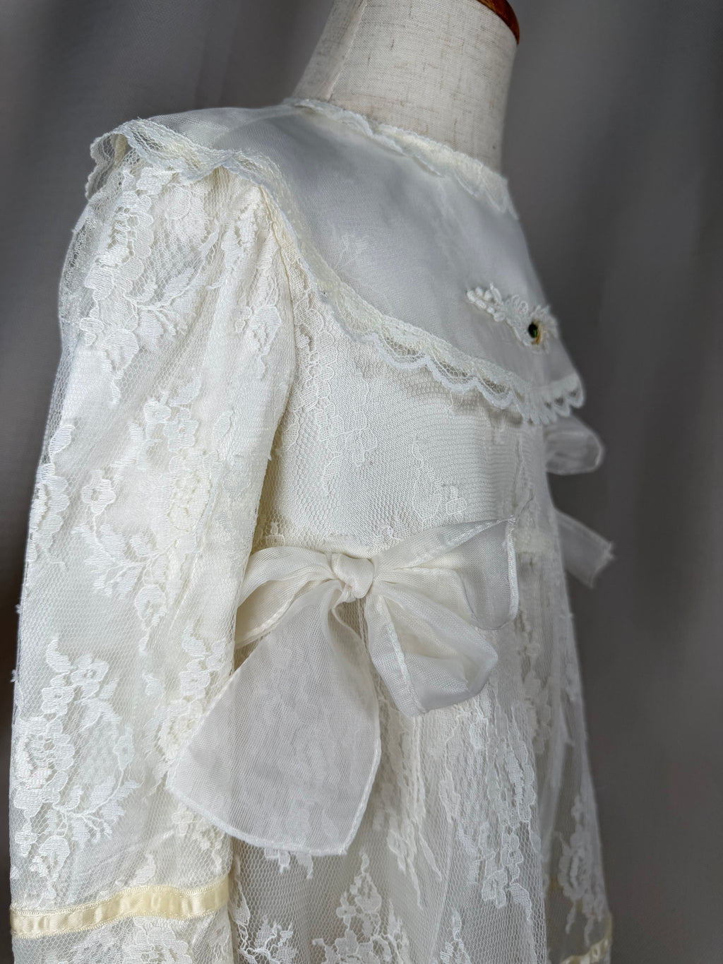 Ivory Rose Garden Lace Dress by Gunne Sax | Dollyque